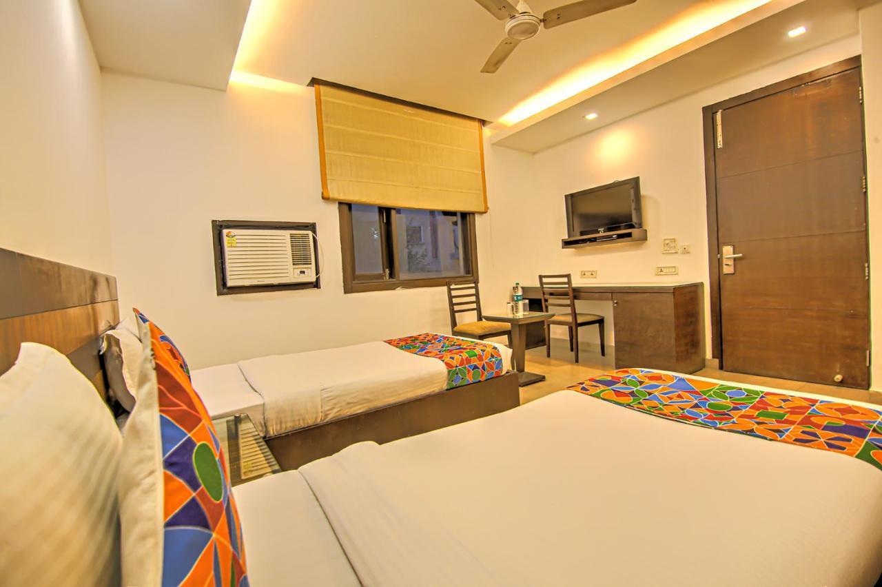 Fabexpress Le Grand Hotell New Delhi Exteriör bild