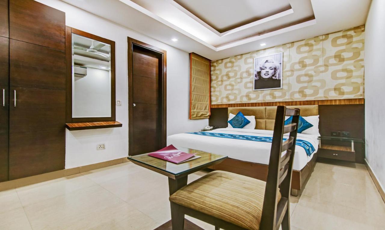 Fabexpress Le Grand Hotell New Delhi Exteriör bild